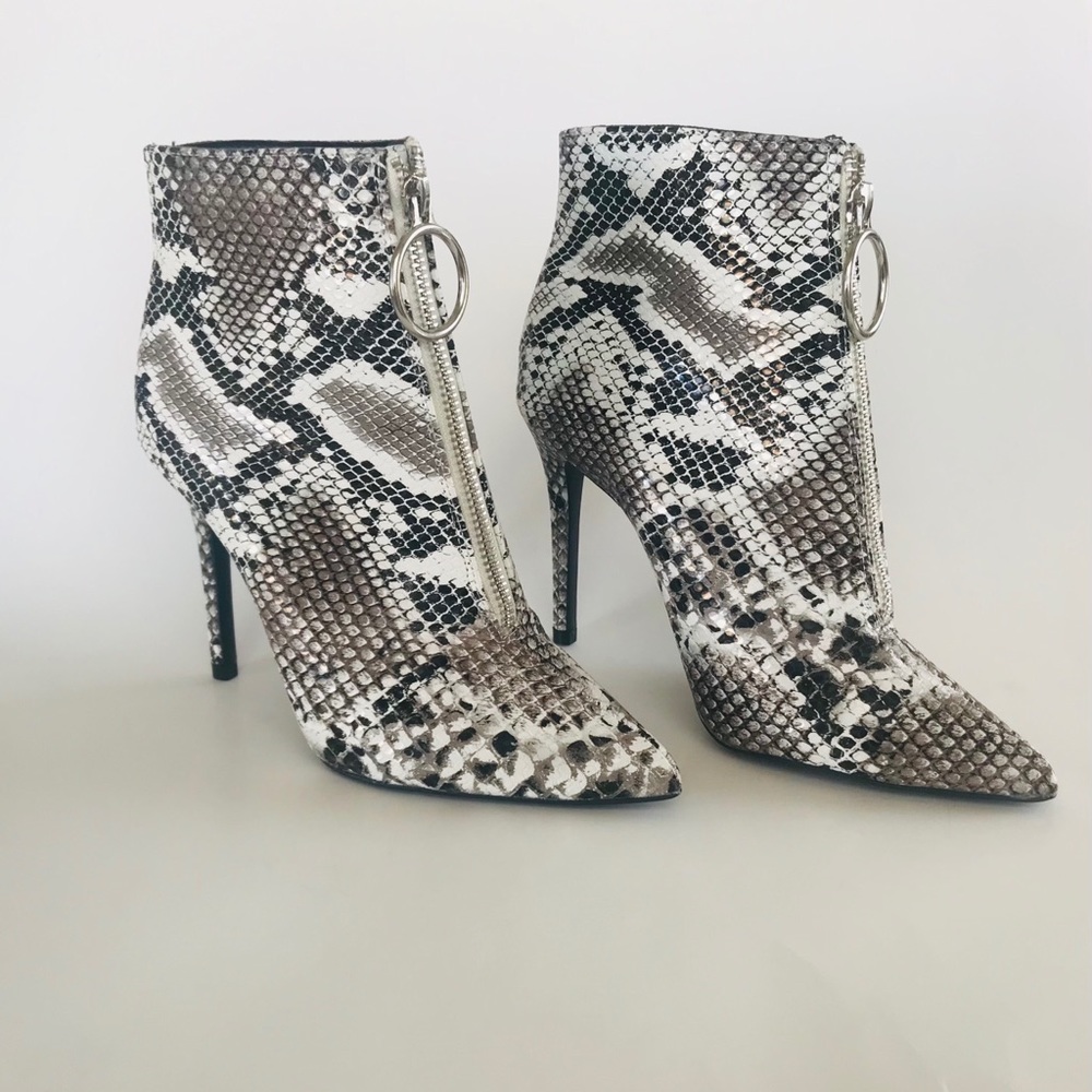 NEW VENUS SNAKE POINTED STILETTO ZIP ANKLE BOOTIES